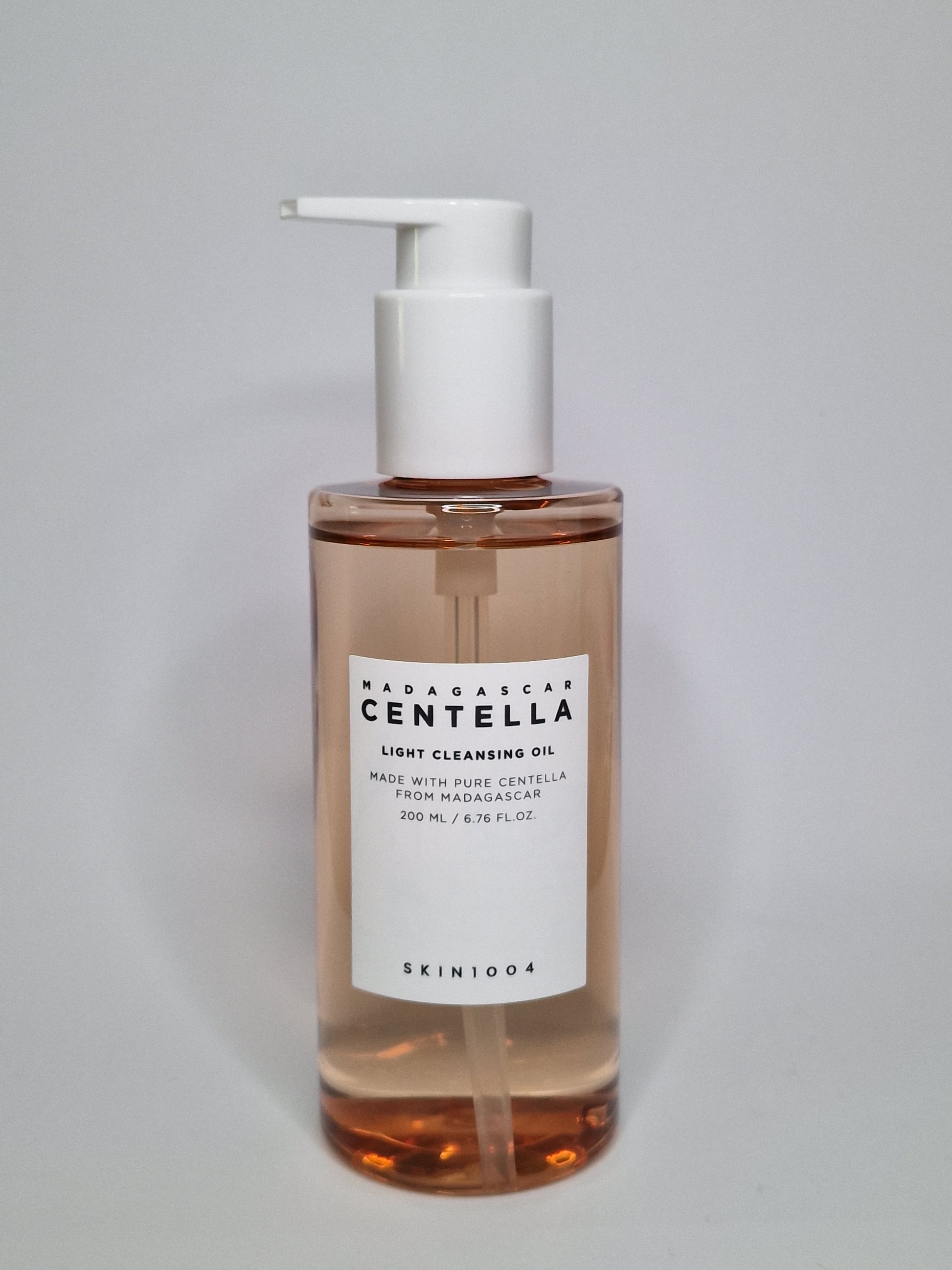 SKIN1004 Madagascar Centella Light Cleansing Oil 200ml - BUnike